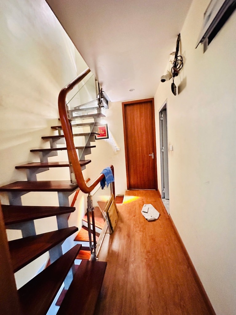 Bán nhà Tôn Đức Thắng - diện tích 28,9m2 5 tầng - Ô tô gần - giá 12 tỷ