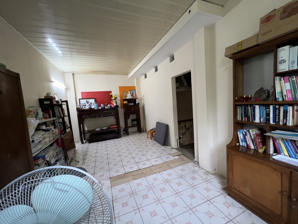 Bán nhà Nguyễn Huy Tưởng - diện tích 76m2 3 tầng - ô tô tránh - giá 13 tỷ