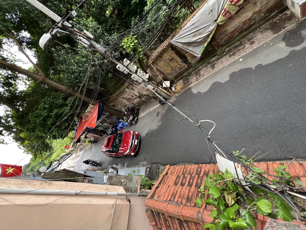 Bán nhà Nguyễn Huy Tưởng - diện tích 76m2 3 tầng - ô tô tránh - giá 13 tỷ