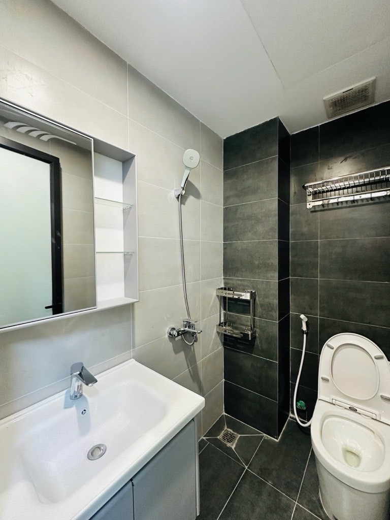 Bán nhà Trương Định - diện tích 42.2m2 5 tầng - Sổ đỏ chính chủ - giá 10,5 tỷ