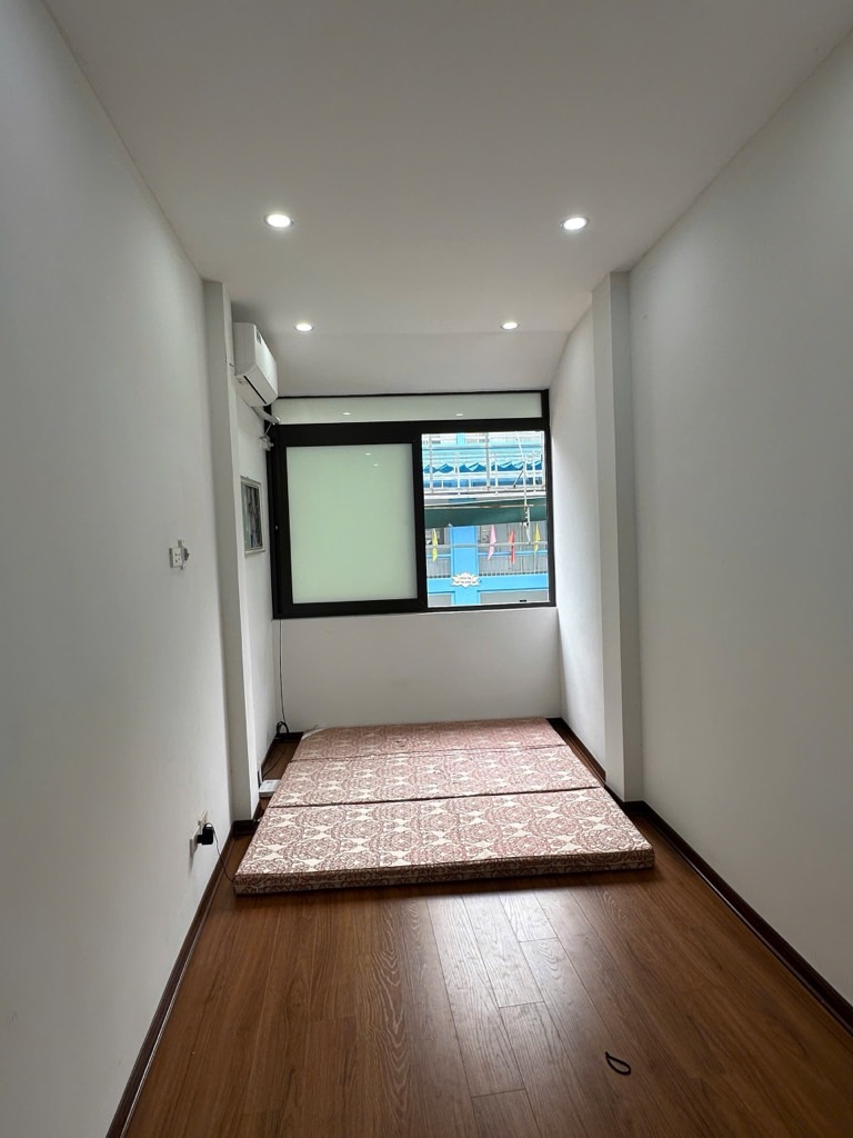 Bán nhà Trại Cá - diện tích 20m2 5 tầng - Mặt ngõ ô tô - giá 5,1 tỷ