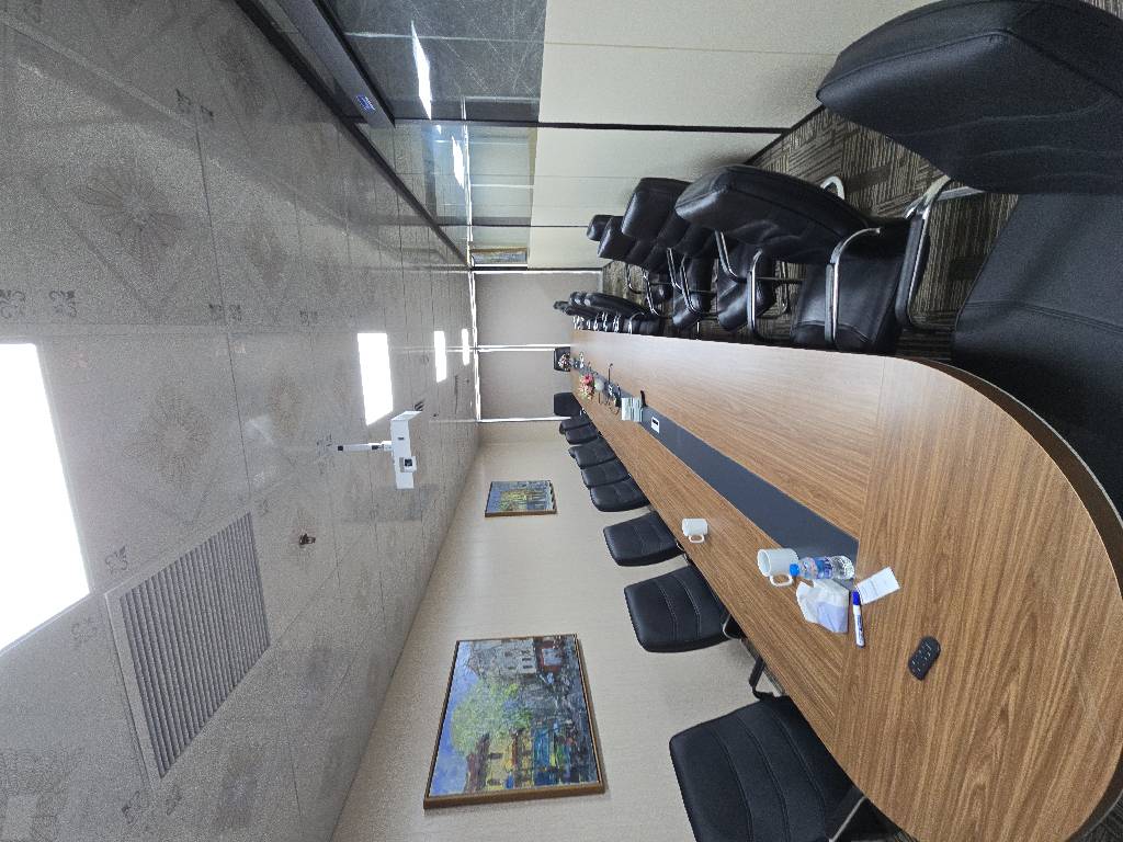 Bán nhà Bạch Mai - diện tích 233m2 14 tầng - Sàn văn phòng hoàn thiện nội thất - giá 13 tỷ