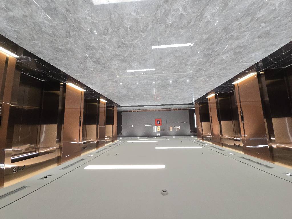 Bán nhà Bạch Mai - diện tích 233m2 14 tầng - Sàn văn phòng hoàn thiện nội thất - giá 13 tỷ