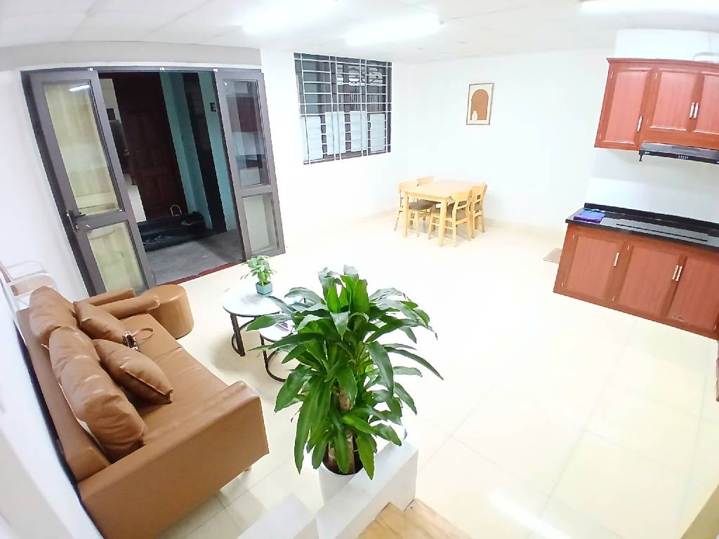 Bán nhà Định Công Hạ - diện tích 36m2 3 tầng - GẦN Ô TÔ - NHÀ ĐẸP - SÁT PHỐ - VIEW HỒ - TẶNG NỘI THẤT - giá 3,5 tỷ