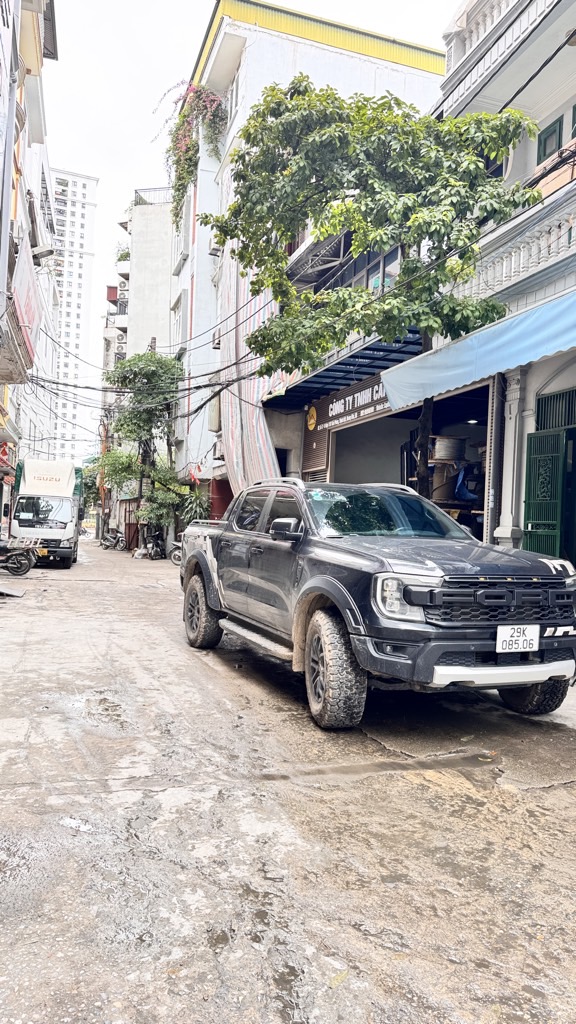 Bán nhà Giải Phóng - diện tích 37,6m2 5 tầng - ô tô vào nhà - giá 13,9 tỷ