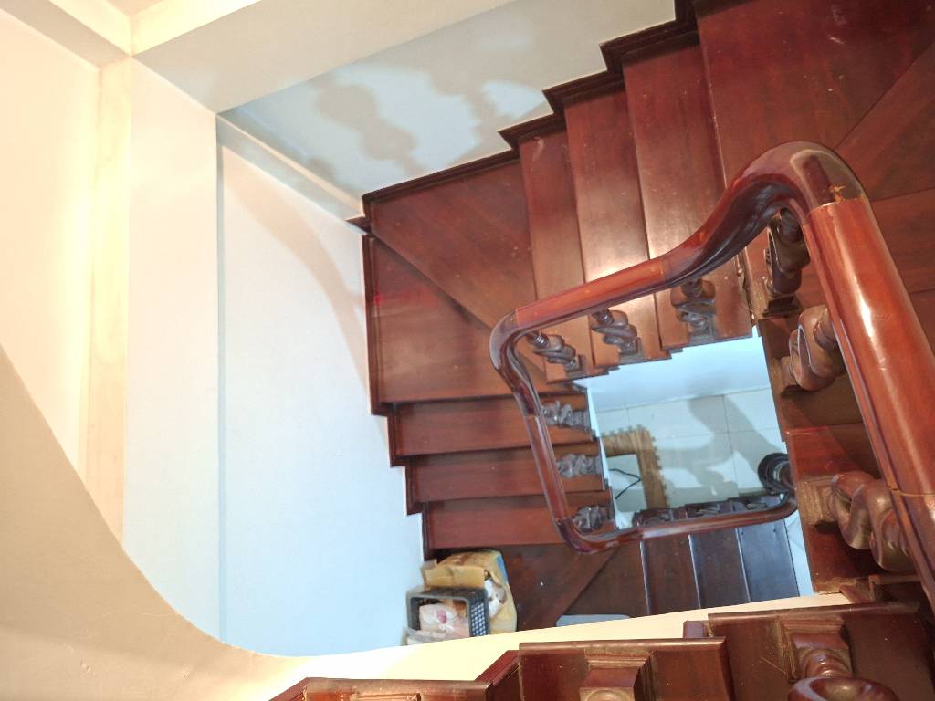 Bán nhà Trần Khát Chân - diện tích 28.2m2 5 tầng - Nhà đẹp dân xây - giá 8,5 tỷ