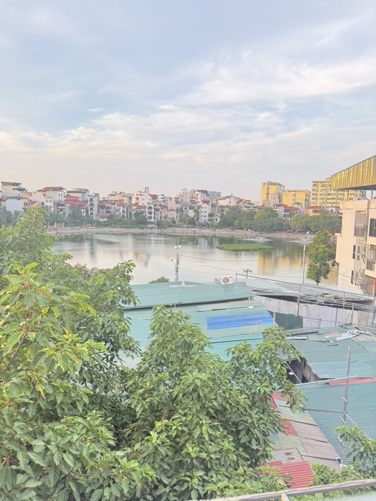 Bán nhà Lê Trọng Tấn - diện tích 61m2 3 tầng - Ô TÔ ĐỖ CỬA - giá 6,35 tỷ