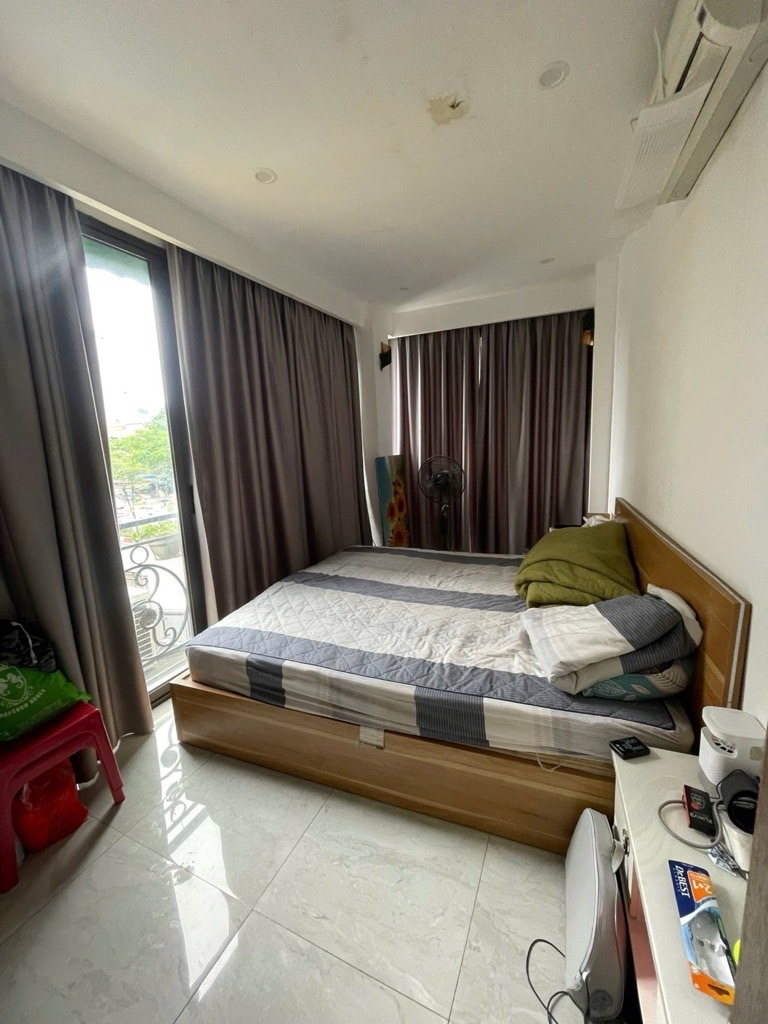 Bán nhà Đại Cổ Việt - diện tích 19,5m2 5 tầng - Lô góc, hai mặt tiền - giá 12,9 tỷ