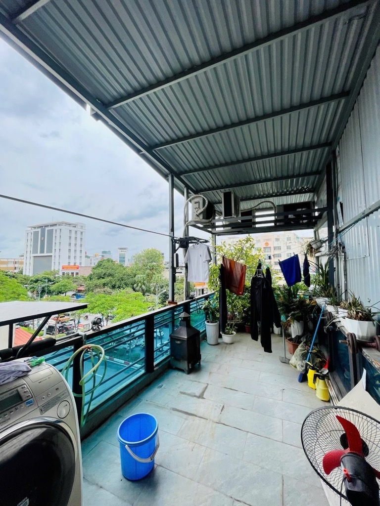 Bán nhà Đại Cổ Việt - diện tích 19,5m2 5 tầng - Lô góc, hai mặt tiền - giá 12,9 tỷ