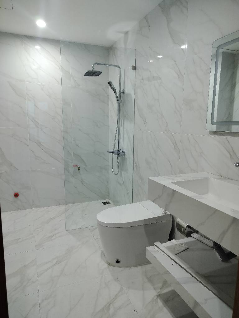 Bán nhà Trần Quý Cáp - diện tích 50.2m2 6 tầng - SIÊU PHẨM LÔ GÓC - giá 19,8 tỷ