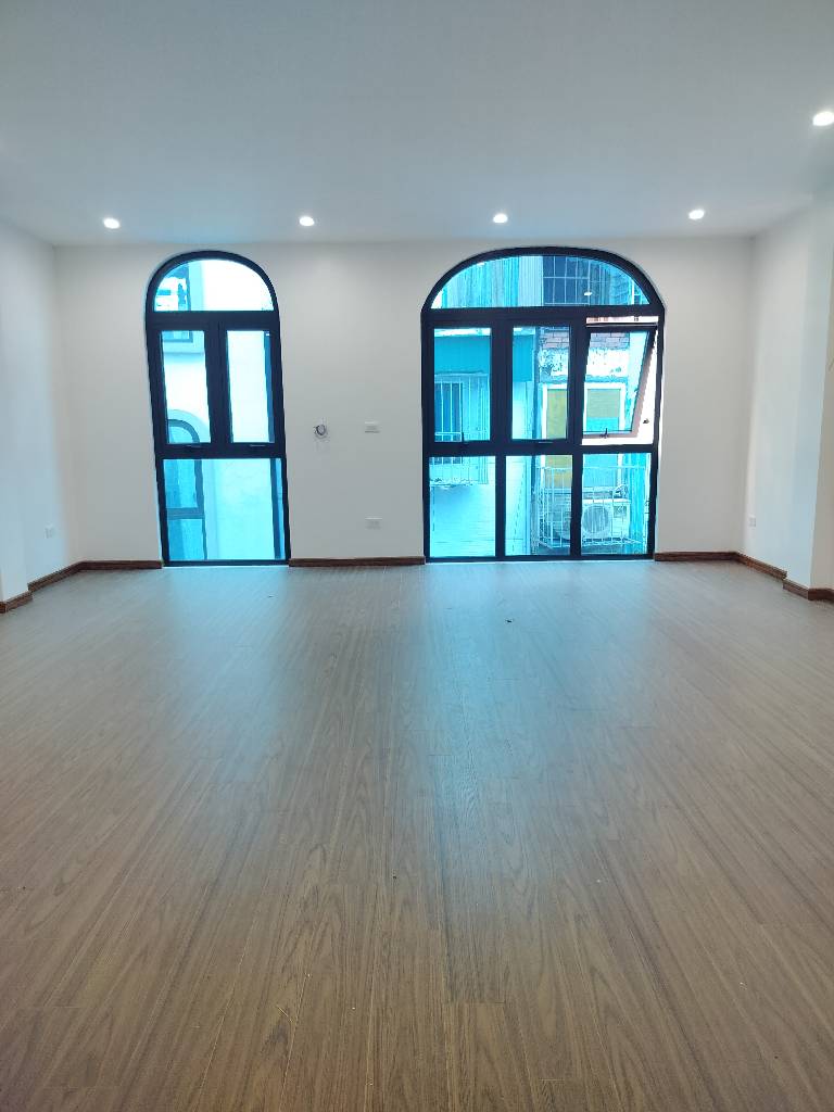 Bán nhà Trần Quý Cáp - diện tích 50.2m2 6 tầng - SIÊU PHẨM LÔ GÓC - giá 19,8 tỷ