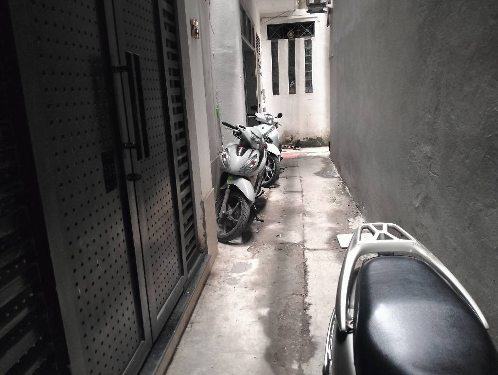 Bán nhà Đê Trần Khát Chân - diện tích 29m2 3 tầng - Đất thổ cư - giá 4,99 tỷ