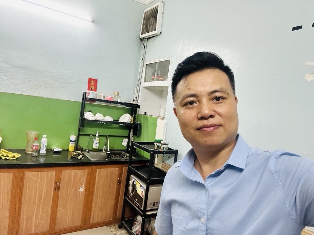 Bán nhà Đê La Thành - diện tích 23.7m2 5 tầng - Nhà 5 tầng chắc chắc vôi ve lại ở ngay - giá 3,08 tỷ