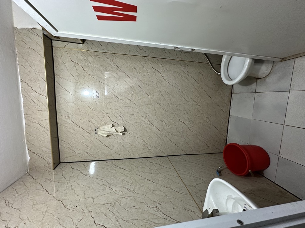 Bán nhà Nguyễn Đức Cảnh - diện tích 43.8m2 2 tầng - Mặt phố kinh doanh - giá 15 tỷ