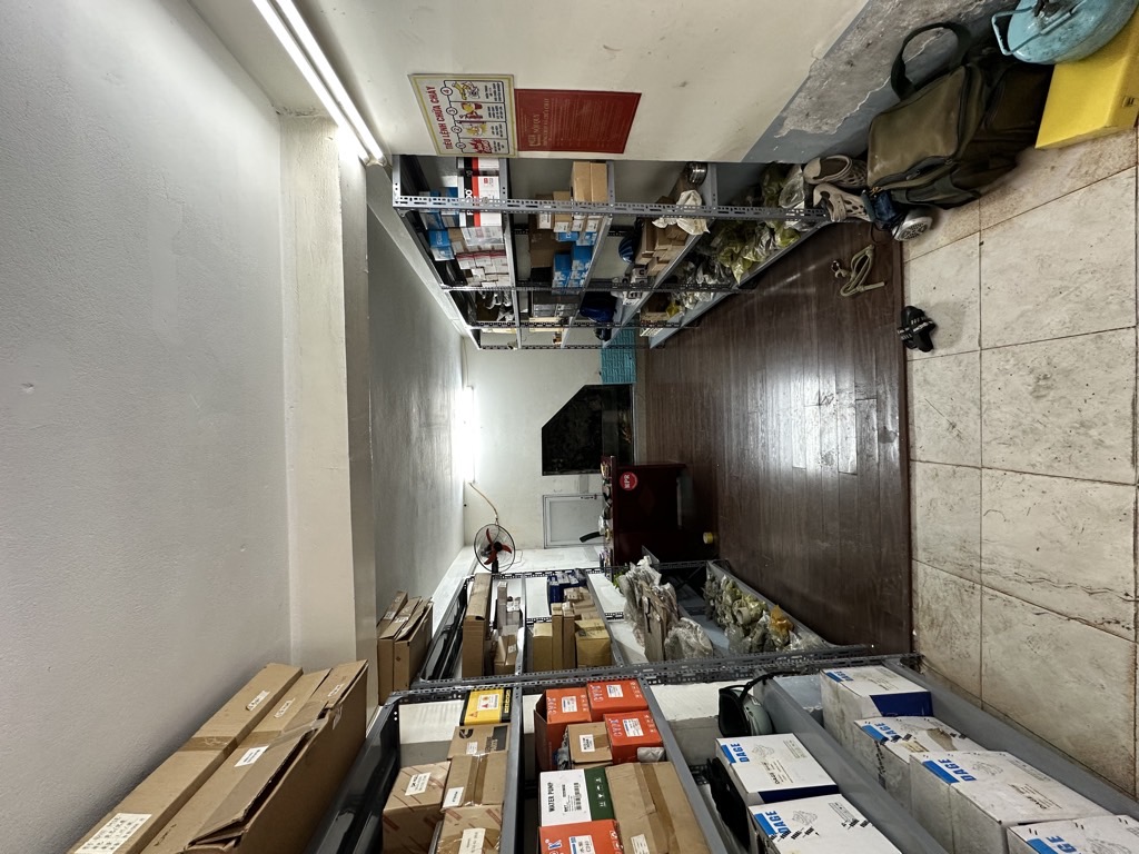 Bán nhà Nguyễn Đức Cảnh - diện tích 43.8m2 2 tầng - Mặt phố kinh doanh - giá 15 tỷ