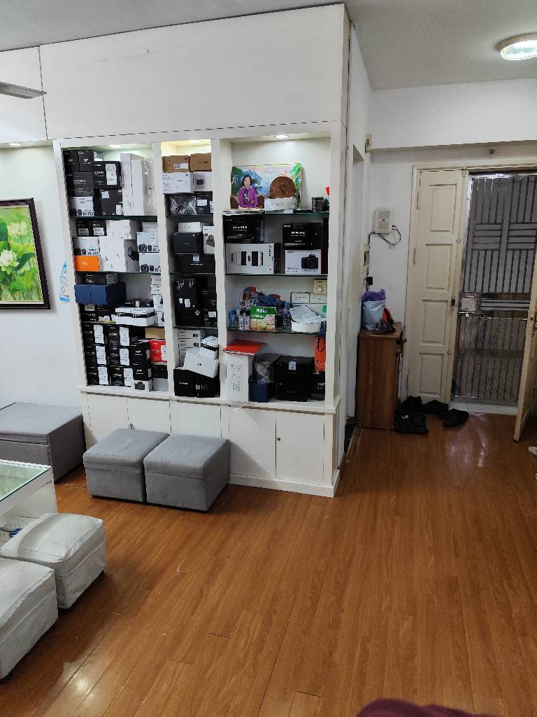 Bán nhà Lê Trọng Tấn - diện tích 96.3m2 2 tầng - Mặt phố tiện lợi - giá 8,6 tỷ