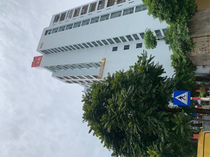 Bán nhà Lê Trọng Tấn - diện tích 96.3m2 2 tầng - Mặt phố tiện lợi - giá 8,6 tỷ