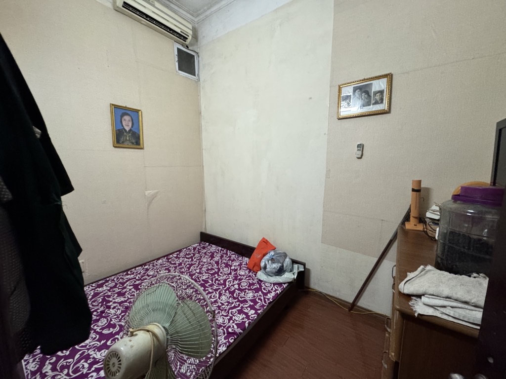 Bán nhà Hào Nam - diện tích 31m2 3 tầng - Cực hiếm - giá 8 tỷ