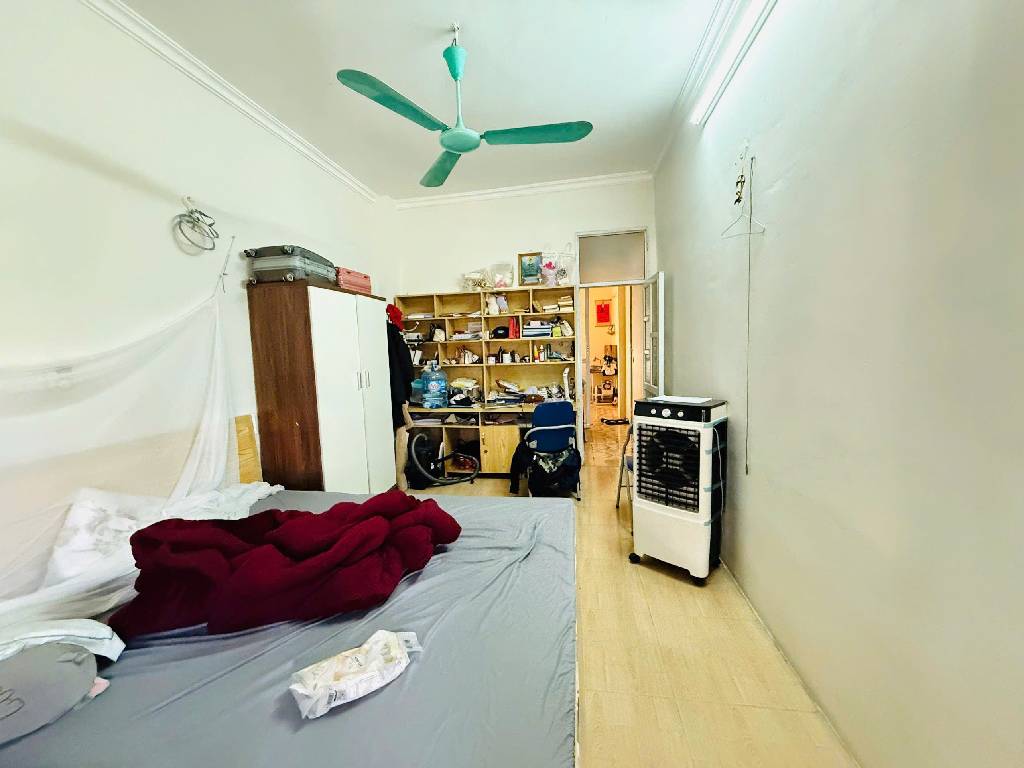 Bán nhà kim giang - diện tích 32,6m2 4 tầng - Ô TÔ TRÁNH - giá 16,4 tỷ