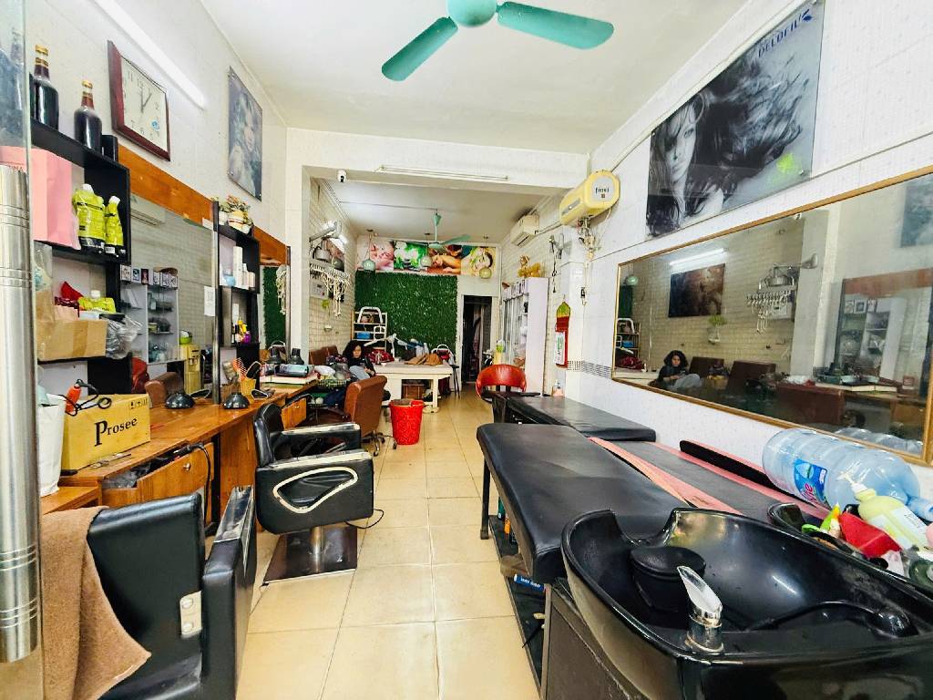 Bán nhà kim giang - diện tích 32,6m2 4 tầng - Ô TÔ TRÁNH - giá 16,4 tỷ