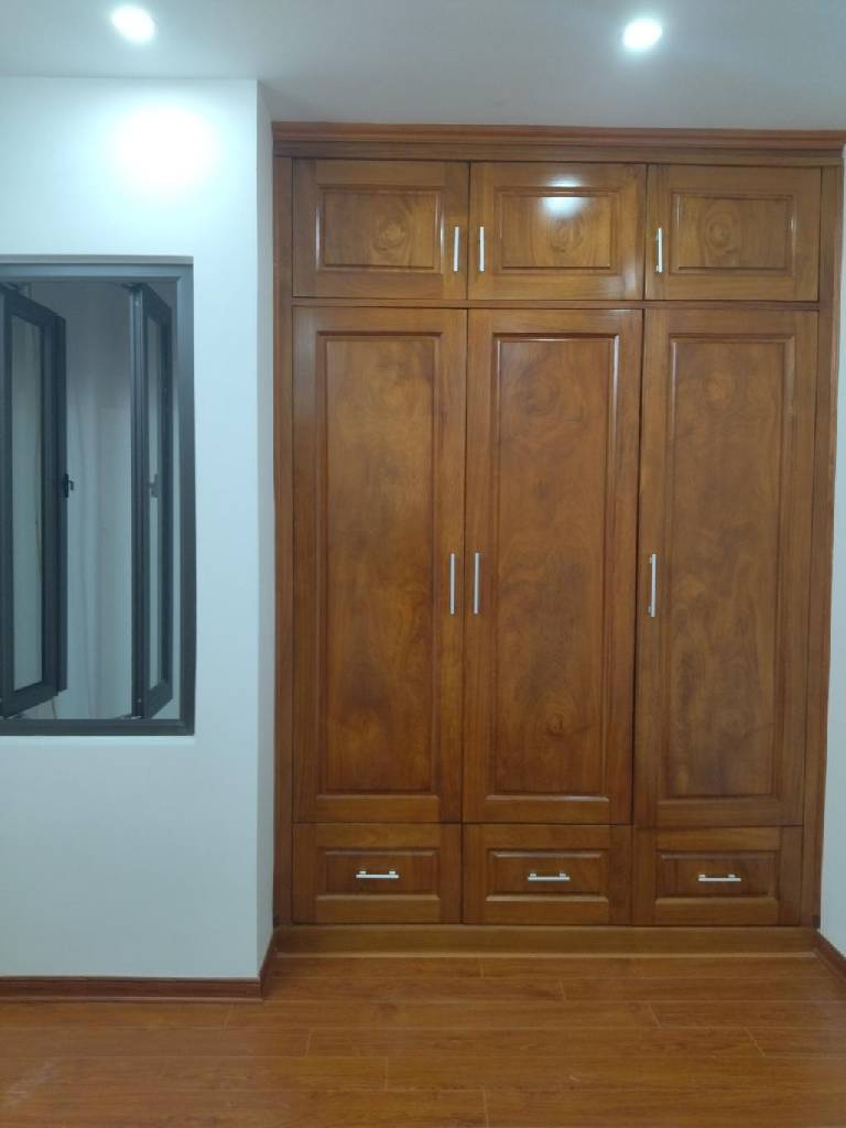 Bán nhà Đại Từ - diện tích 47m2 6 tầng - Ô tô đỗ cửa - giá 13,7 tỷ