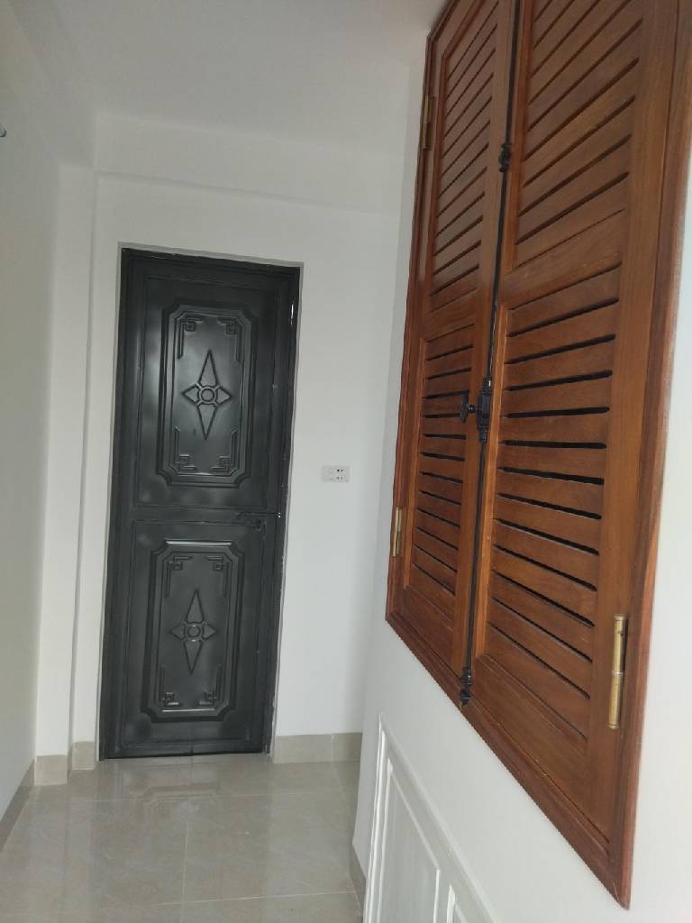 Bán nhà Đại Từ - diện tích 47m2 6 tầng - Ô tô đỗ cửa - giá 13,7 tỷ