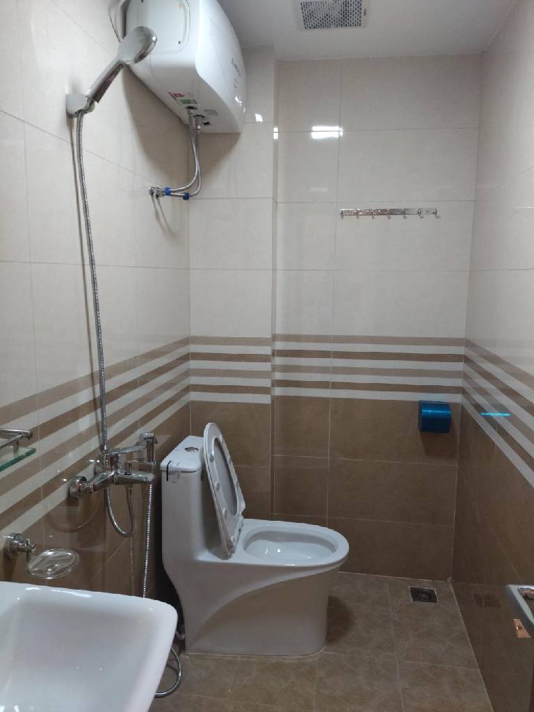 Bán nhà Đại Từ - diện tích 47m2 6 tầng - Ô tô đỗ cửa - giá 13,7 tỷ