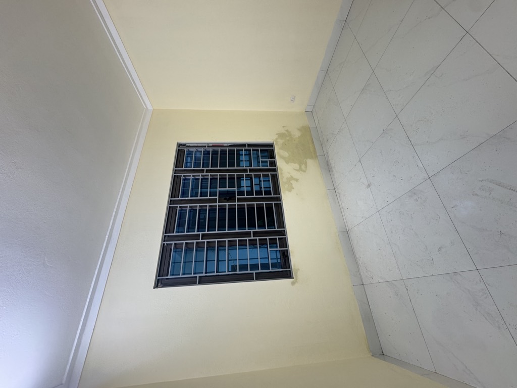 Bán nhà Định Công Hạ - diện tích 51m2 3 tầng - gần ô tô - giá 3,3 tỷ