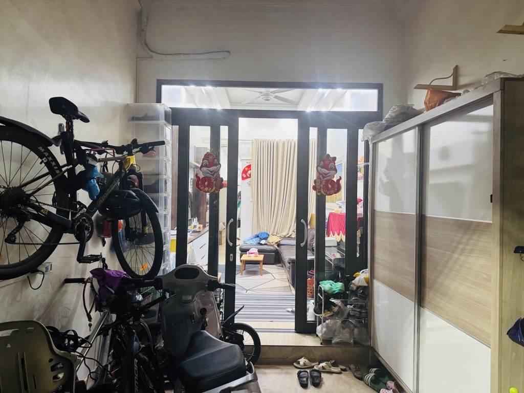 Bán nhà Chùa Bộc - diện tích 43m2 5 tầng - Ngõ nông gần phố - giá 16 tỷ