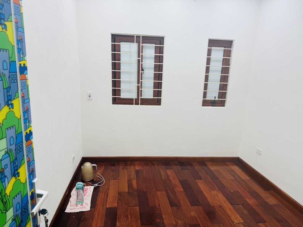 Bán nhà Chùa Bộc - diện tích 43m2 5 tầng - Ngõ nông gần phố - giá 16 tỷ