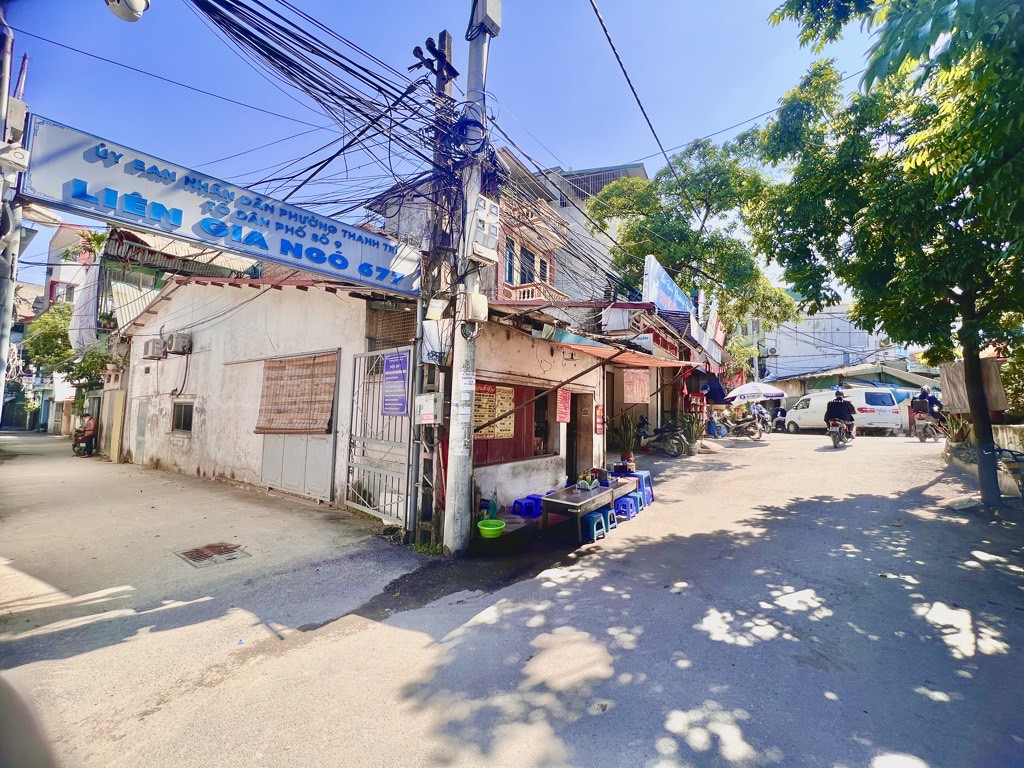 Bán nhà Nguyễn Khoái - diện tích 30m2 5 tầng - ô tô đỗ cửa - giá 5 tỷ