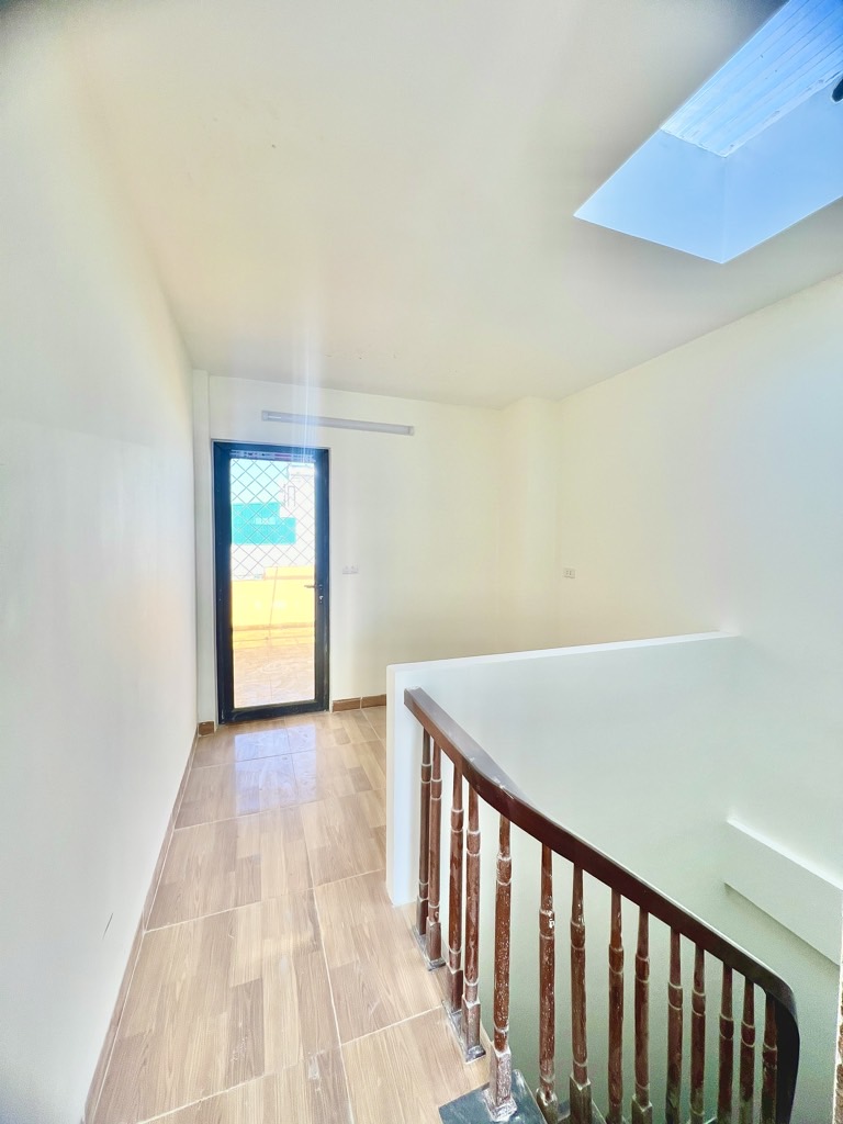 Bán nhà Vĩnh Hưng - diện tích 36m2 5 tầng - Ô TÔ CÁCH NHÀ 10M - giá 11,5 tỷ