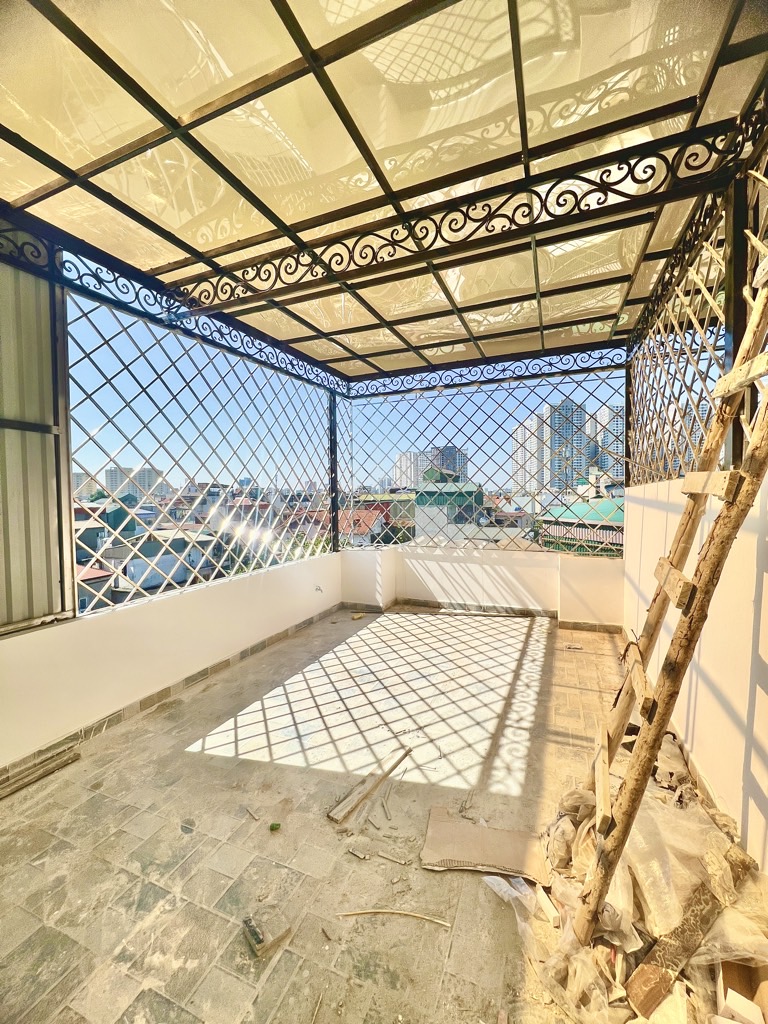 Bán nhà Vĩnh Hưng - diện tích 38m2 5 tầng - LÔ GÓC - Ô TÔ VÀO NHÀ - THANG MÁY - giá 12 tỷ