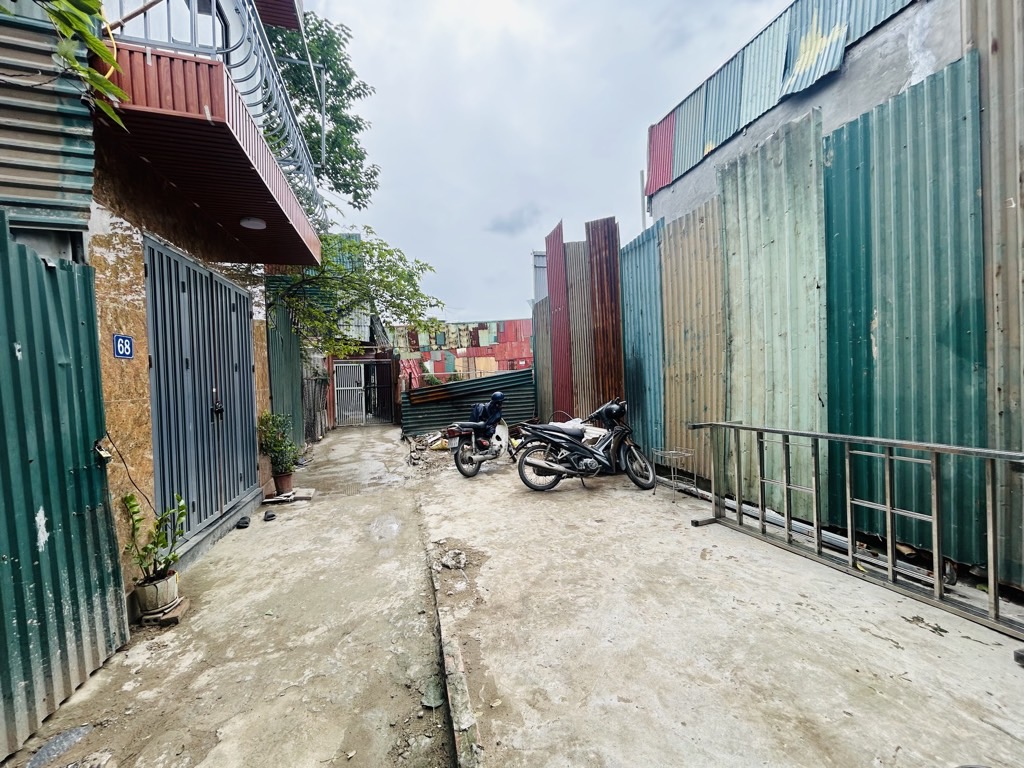 Bán nhà Bùi Xương Trạch - diện tích 28.4m2 2 tầng - Lô góc - giá 2,5 tỷ