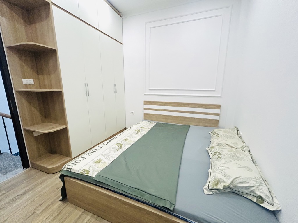 Bán nhà Bùi Xương Trạch - diện tích 28.4m2 2 tầng - Lô góc - giá 2,5 tỷ