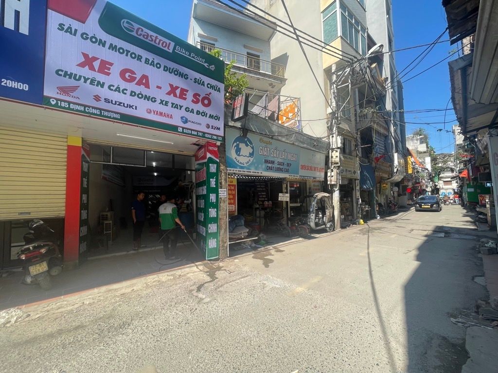 Bán nhà Định Công Thượng - diện tích 56m2 1 tầng - 1 mặt phố - giá 16,2 tỷ