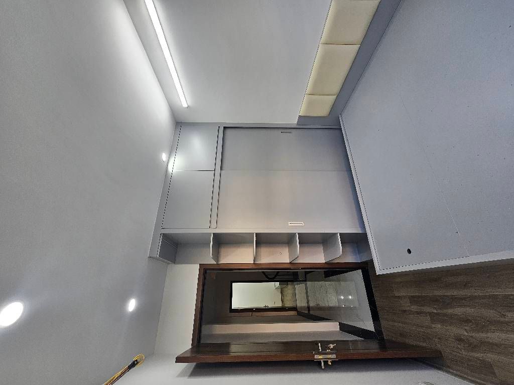 Bán nhà Giáp Bát - diện tích 39,4m2 5 tầng - Thang máy hiện đại - giá 11,4 tỷ