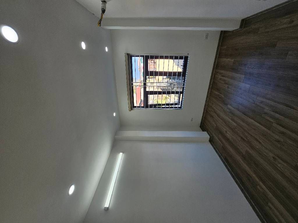 Bán nhà Giáp Bát - diện tích 39,4m2 5 tầng - Thang máy hiện đại - giá 11,4 tỷ