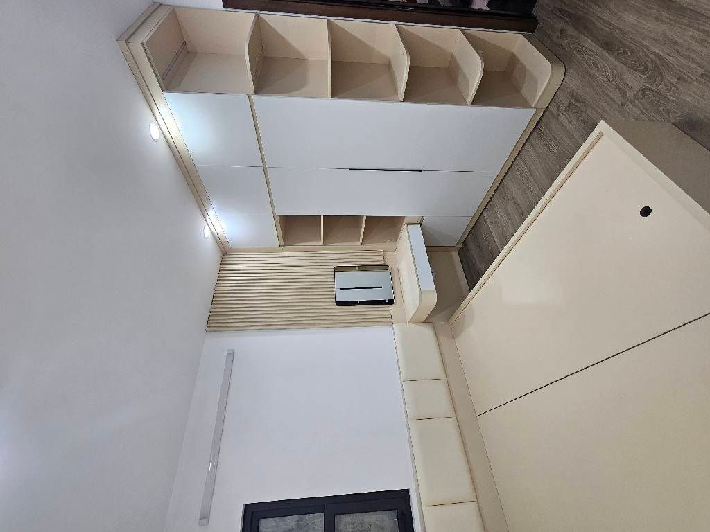 Bán nhà Giáp Bát - diện tích 39,4m2 5 tầng - Thang máy hiện đại - giá 11,4 tỷ