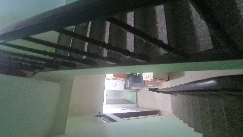 Bán nhà Trịnh Đình Cửu - diện tích 45m2 3 tầng - ô tô vào nhà - giá 9,9 tỷ