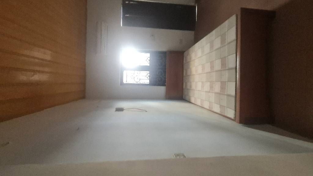 Bán nhà Trịnh Đình Cửu - diện tích 45m2 3 tầng - ô tô vào nhà - giá 9,9 tỷ