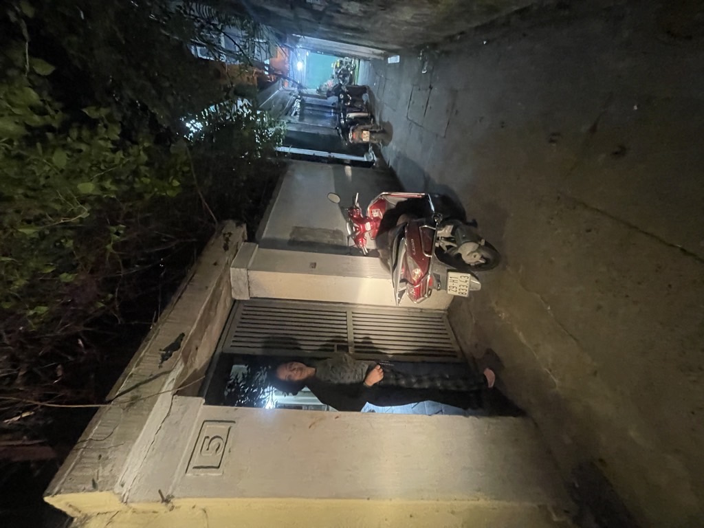 Bán nhà Ngõ Quỳnh - diện tích 141,2m2 2 tầng - Nhà mặt ngõ thông tứ phía - giá 14,9 tỷ