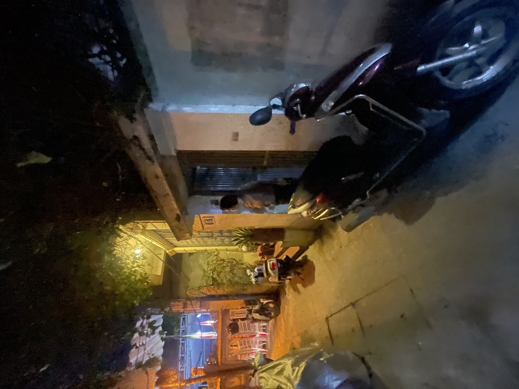 Bán nhà Ngõ Quỳnh - diện tích 141,2m2 2 tầng - Nhà mặt ngõ thông tứ phía - giá 14,9 tỷ