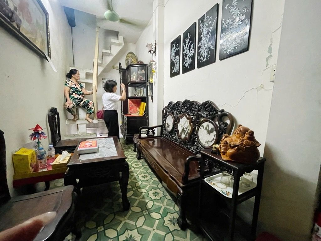 Bán nhà Ngô Thì Nhậm - diện tích 10m2 5 tầng - Mặt phố KD sầm uất - giá 13 tỷ