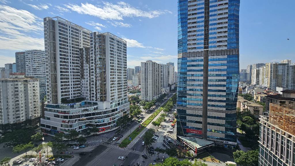 Bán nhà Lê Văn Lương - diện tích 107m2 17 tầng - Căn hộ full nội thất - giá 10,5 tỷ