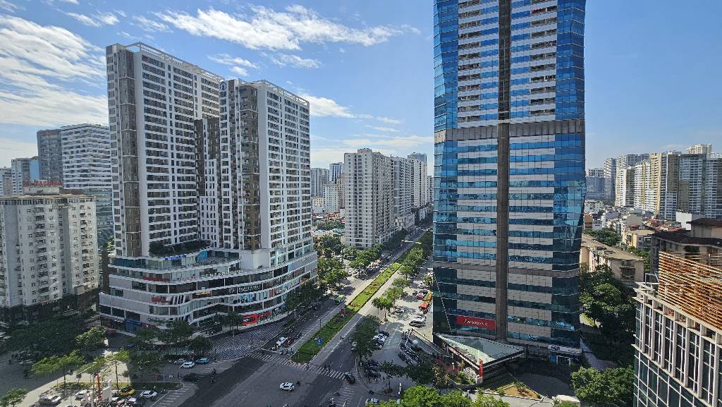 Bán nhà Lê Văn Lương - diện tích 107m2 17 tầng - Căn hộ full nội thất - giá 10,5 tỷ