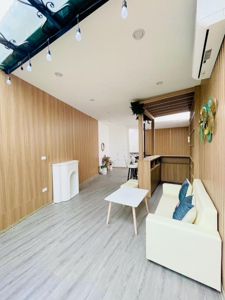 Bán nhà Trường Chinh - diện tích 49m2 5 tầng - Nhà mới đẹp ở ngay - giá 14,2 tỷ