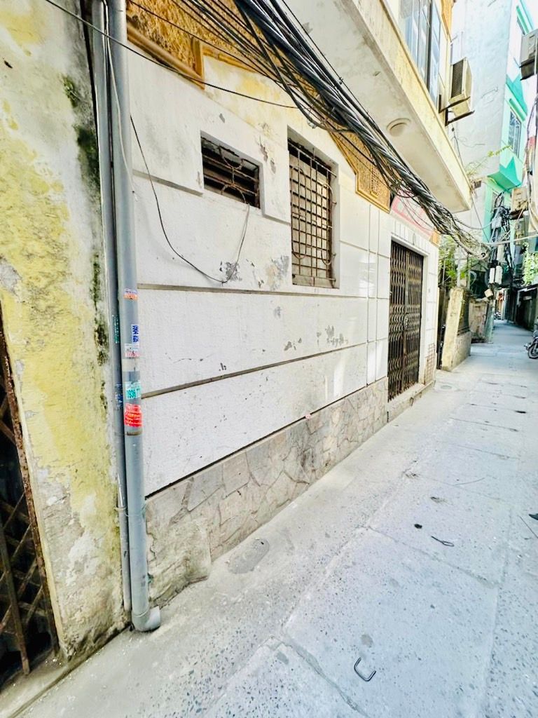 Bán nhà Dương Văn Bé - diện tích 88m2 3 tầng - Ngõ thông ba gác - giá 16,9 tỷ