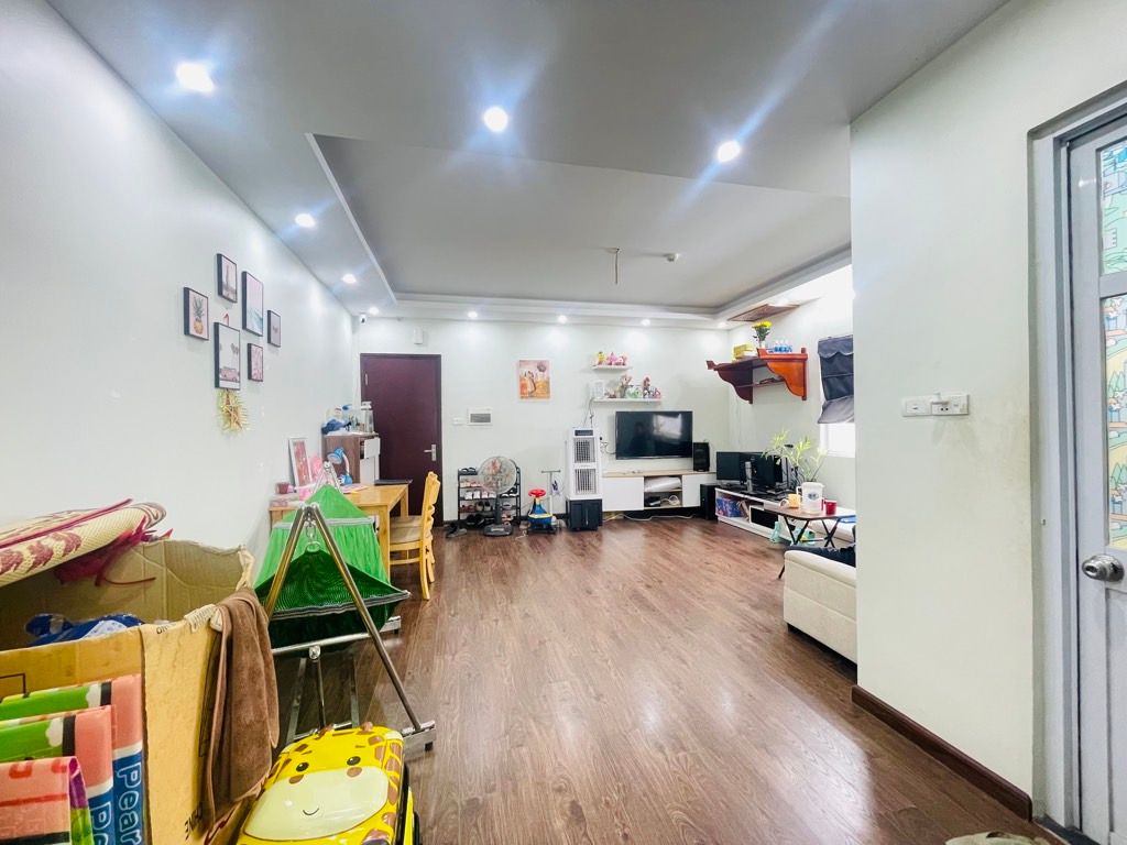 Bán nhà Bùi Xương Trạch - diện tích 67.3m2 15 tầng - Căn góc hai mặt thoáng - giá 5,8 tỷ