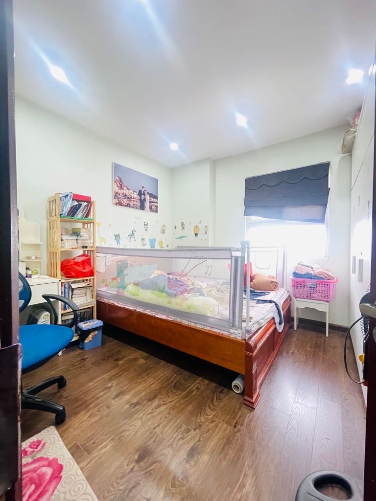 Bán nhà Bùi Xương Trạch - diện tích 67.3m2 15 tầng - Căn góc hai mặt thoáng - giá 5,8 tỷ